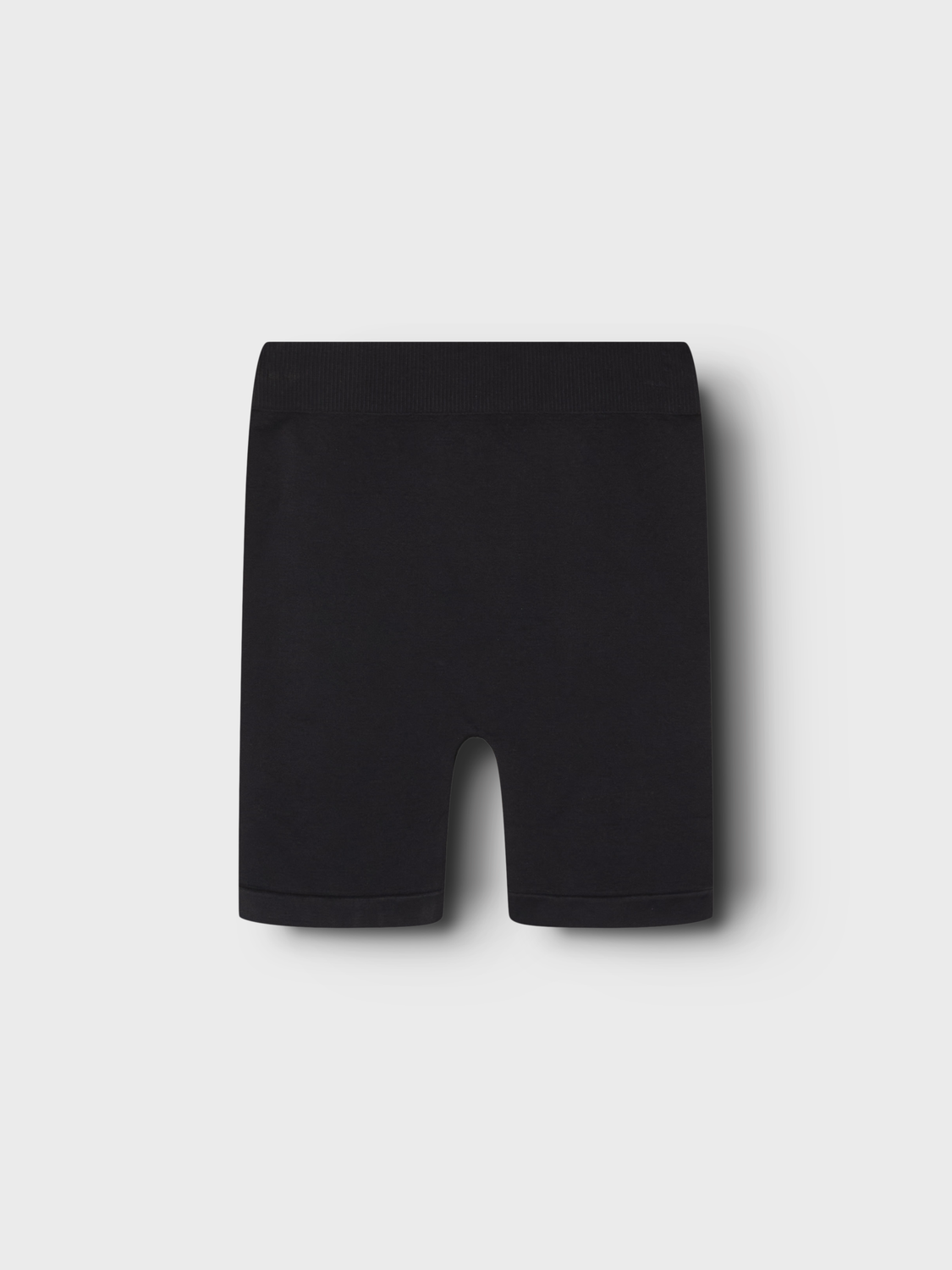 NKFNOJA Shorts - Black